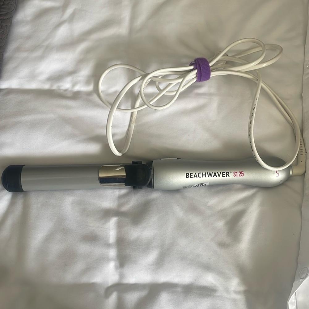 Beachwaver hair styling curling wand / iron S1.25, 1.25”